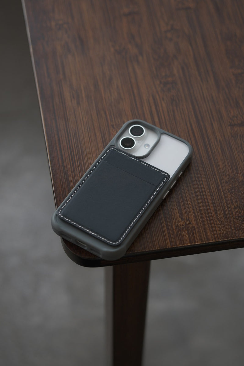 magsafe_card_holder